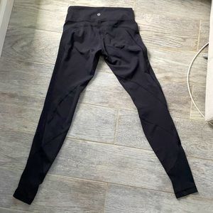 Black Lululemon Mid-Rise Full Length Tight Leggings SZ4